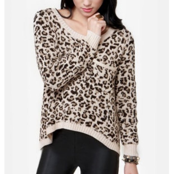 Billabong Sweaters - Billabong Medium High Low Leopard Knit Sweater M